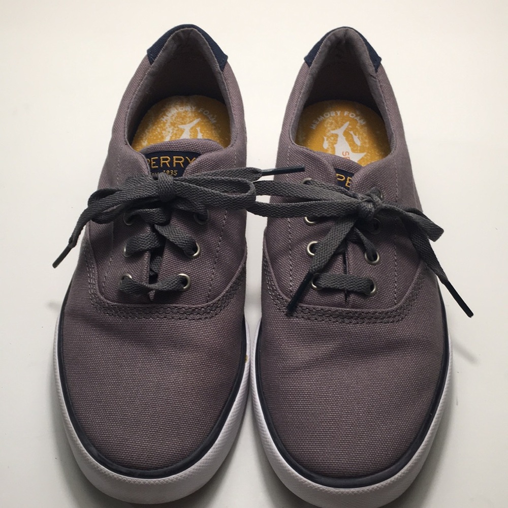 SPERRY STRIPER II GREY CANVAS MEMORY FOAM SIZE 4